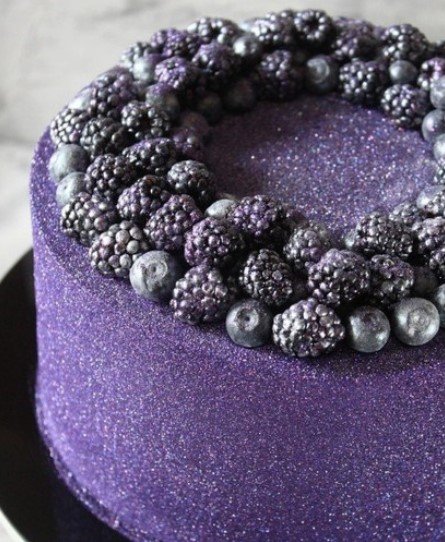 Bolo Lilás com Roxo(com glitter) 