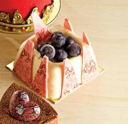Base Laminada para doces Quadrada 7,5x7,5 Ouro – 25 unidades – Stalden Decor