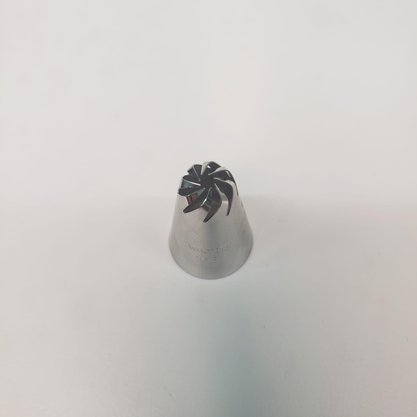 Bico de Confeitar Wilton nº 108 Flor Pitanga Fechada - Inox - Médio