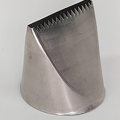 Bico de Confeitar Wilton nº 789 Serra Para Cesta - Inox - Gigante