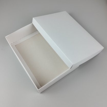 Caixa Branca para camisa (P) – unidade – CTBOX