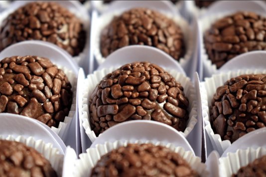 Flocos macio sabor chocolate Mil Cores 120g - Mavalério