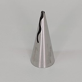 Bico de Confeitar Mago nº 030 Babado - Inox - Pequeno