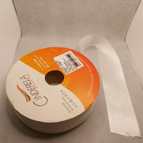 Fita Cetim Simples 38mm x 50m Cru – Cinderela