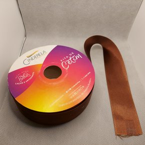 Fita Cetim Simples 38mm x 50m Marrom – Cinderela